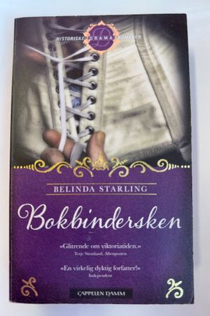 Bokbindersken dagboken til Dora Damage av Belinda Starling - Forside