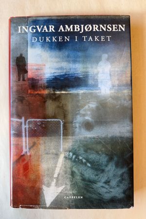 Dukken i taket av Ingvar Ambjørnsen - Forside