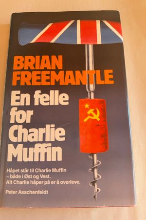 En felle for Charlie Muffin av Brian Freemantle - Forside