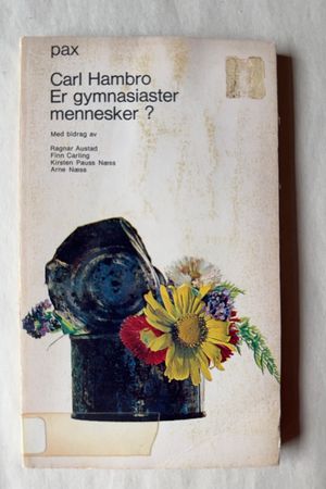 Er gymnasiaster mennesker? av Carl Hambro - Forside