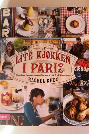 Et lite kjøkken i Paris av Rachel Khoo - Forside