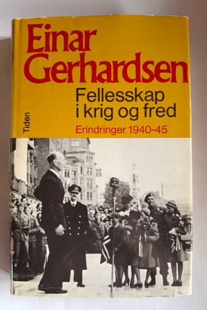 Fellesskap i krig og fred av Einar Gerhardsen - Forside