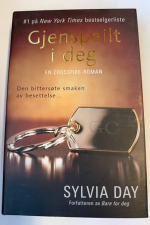 Gjenspeilt i deg av Sylvia Day - Forside