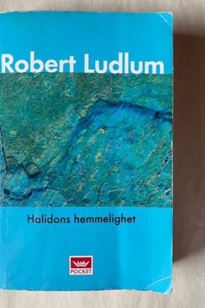 Halidons hemmelighet av Robert Ludlum - Forside