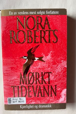 Mørkt tidevann av Nora Roberts - Forside