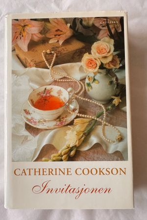 Invitasjonen av Catherine Cookson - Forside