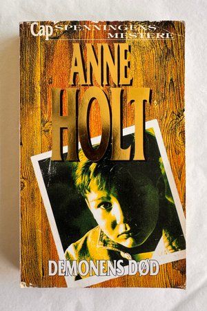Demonens død av Anne Holt - Forside