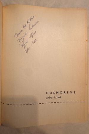 Husmorens arbeidsbok I av Null - Forside