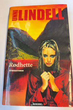 Rødhette av Unni Lindell - Forside