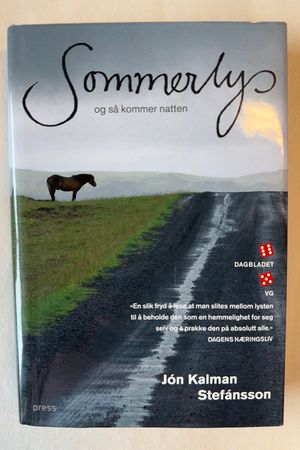 Sommerlys og så kommer natten av Jón Kalman Stefánsson - Forside