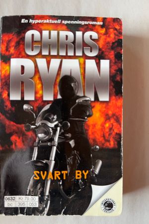 Svart by av Chris Ryan - Forside
