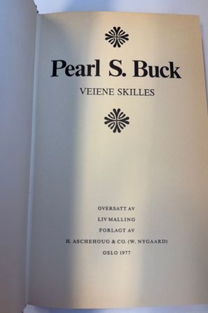 Veiene Skilles av Pearl S. Buck - Forside